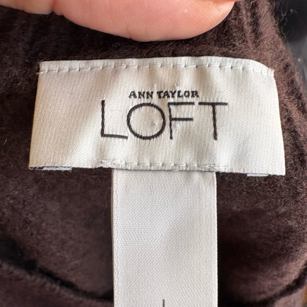 Ann Taylor LOFT mocha brown cable knit short sleeve button up sweater shirt L - Picture 2 of 11